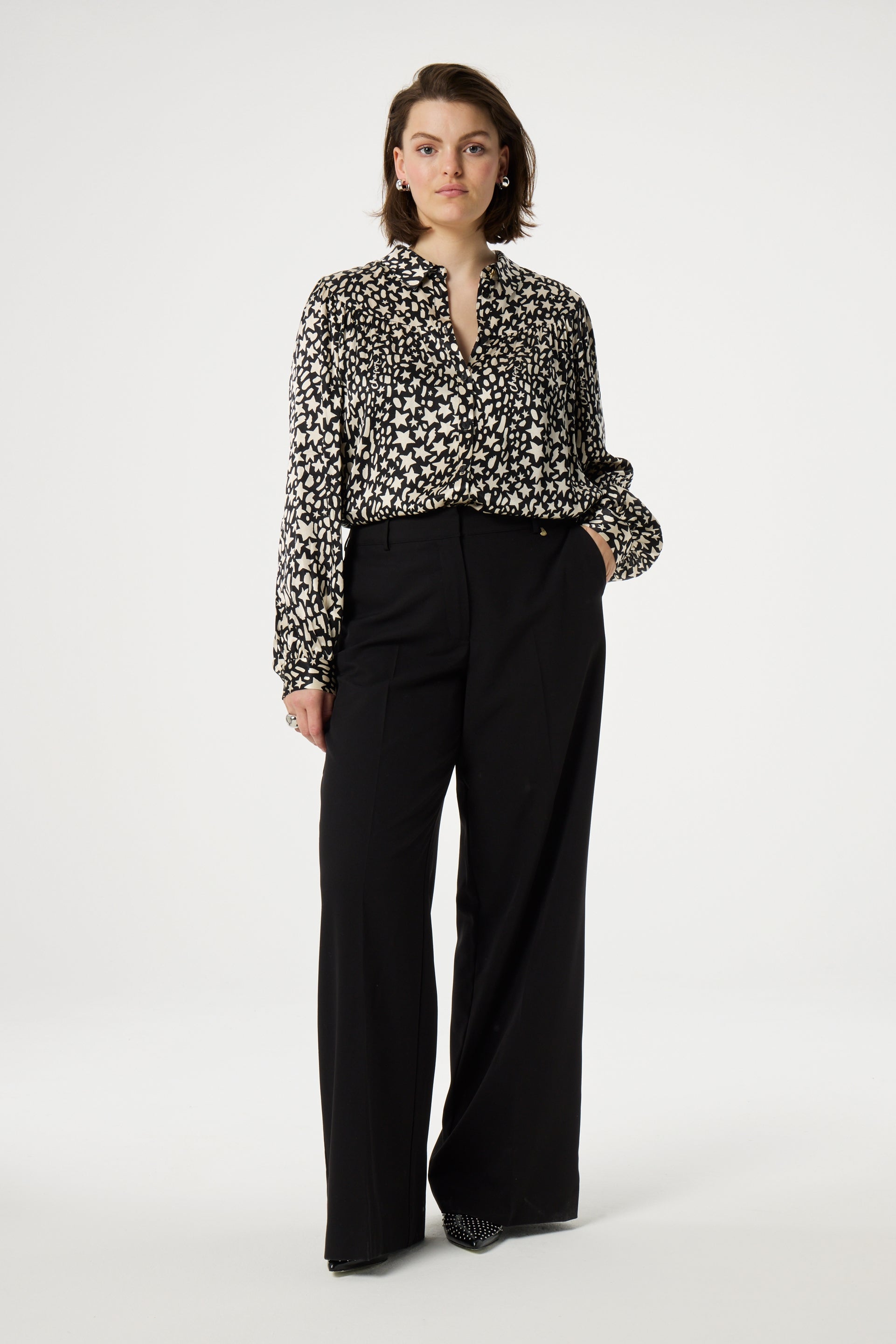 Nina Blouse | Black/Creme Brulee