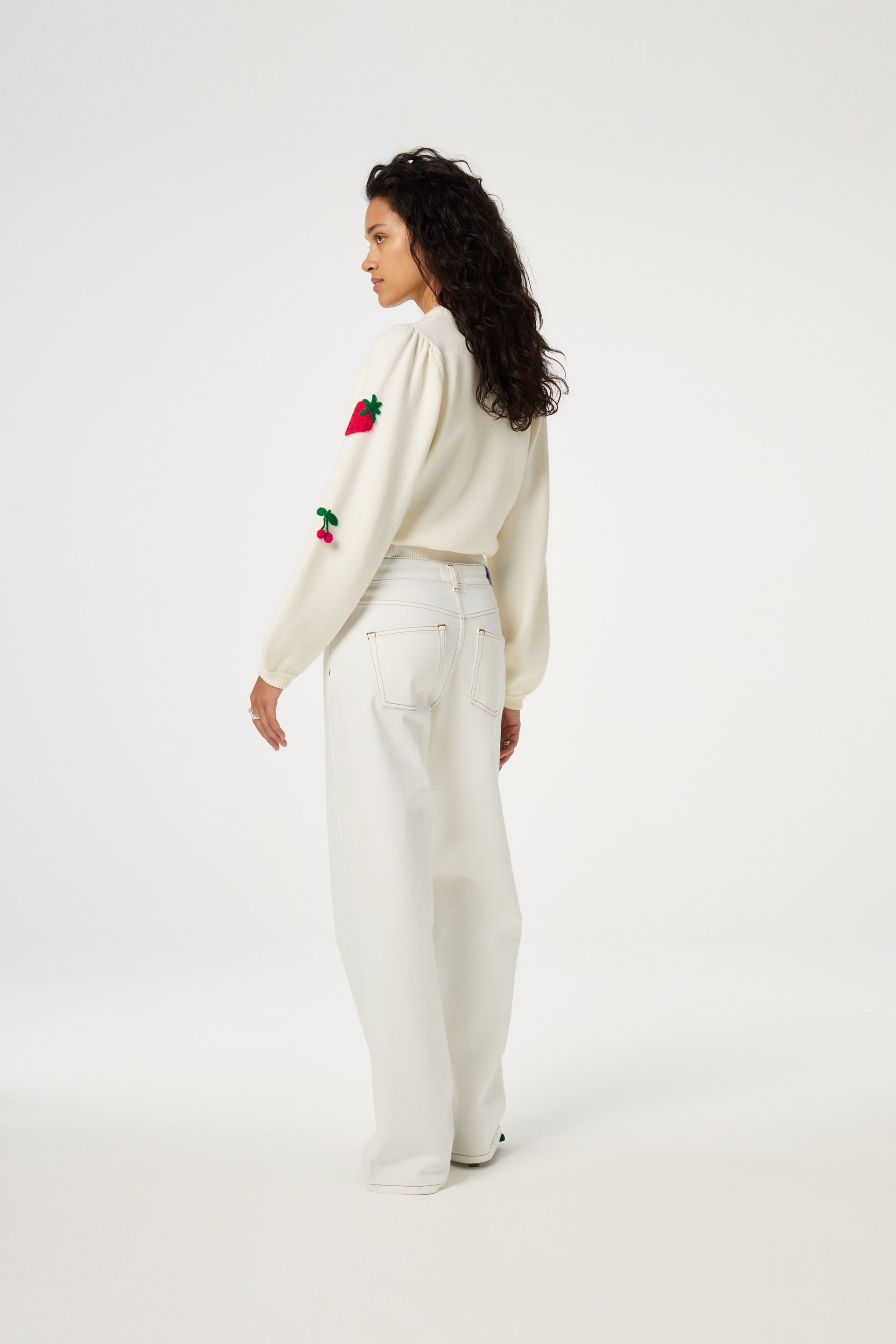 Fruity Pullover | Cosy White